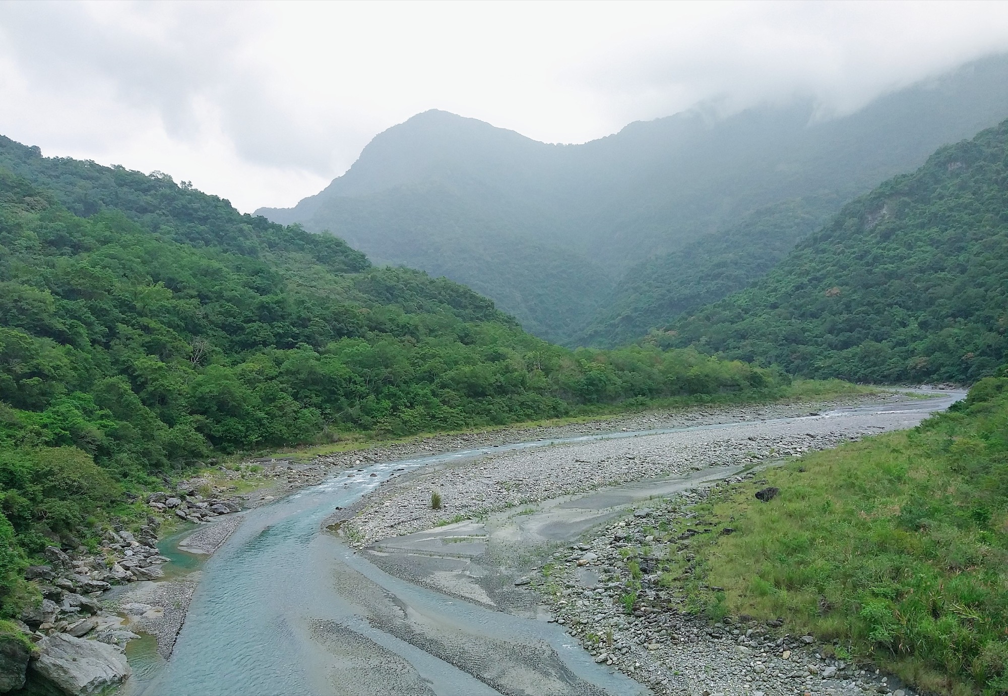 鹿鳴吊橋橋上風景(拉庫拉庫溪)